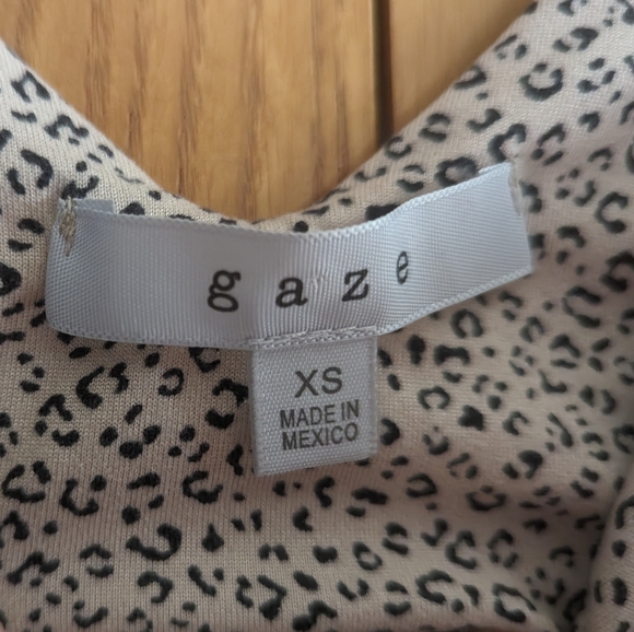 Gaze size XS cropped cheetah print top - Picture 6 of 7